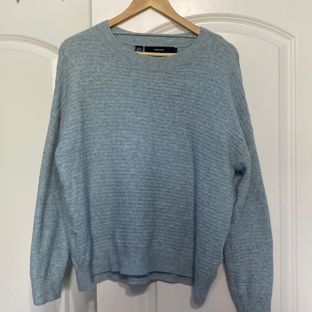 Light blue/gray tone sweater